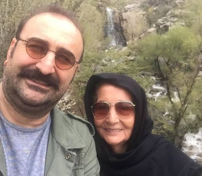 مهران احمدی و مادرش - عکس های دیدنی هنرمندان و مادرشان