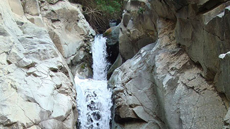 آبشار روستای ایگل در فشم