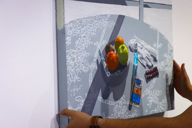 آثار هنرمندان جوان در گالری آرتیبیشن روی دیوار می‌رود