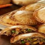 طرز تهیه پیراشکی سبزیجات به روش تونسی