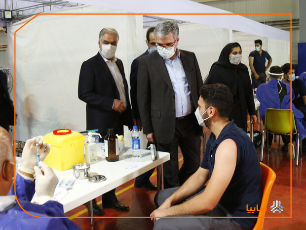 ۱۱۰ هزار نفر در صنعت خودرو واکسینه شدند ۱۱۰ هزار نفر در صنعت خودرو واکسینه شدند