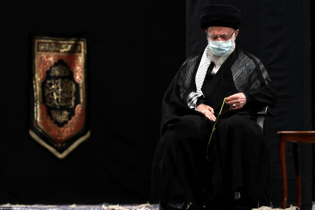 مراسم عزاداری اربعین حسینی با حضور رهبر انقلاب برگزار شد مراسم عزاداری اربعین حسینی با حضور رهبر انقلاب برگزار شد
