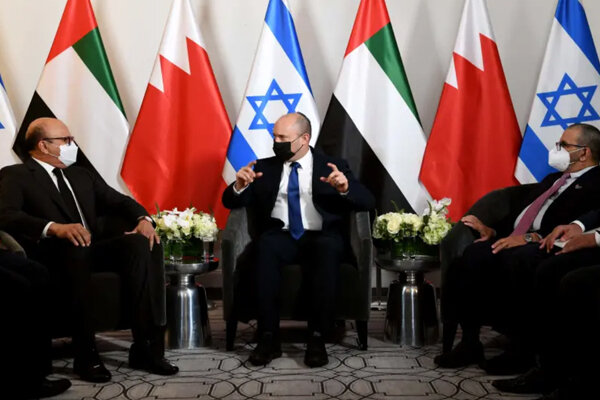 دیدار «نفتالی بنت» با سازشکاران عرب در نیویورک دیدار «نفتالی بنت» با سازشکاران عرب در نیویورک