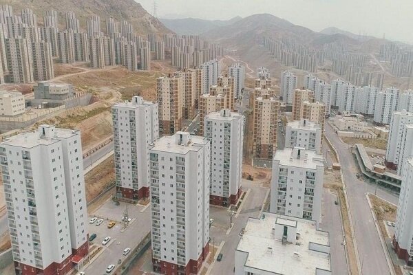 پرند، هشتگرد و ایوانکی مشکل مسکن تهرانیها را حل میکنند؟ پرند، هشتگرد و ایوانکی مشکل مسکن تهرانیها را حل میکنند؟