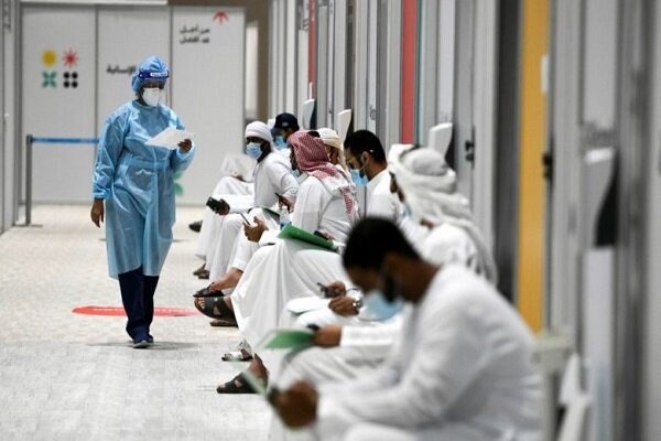 همه اماراتی‌ها یک دوز واکسن کرونا را زده اند