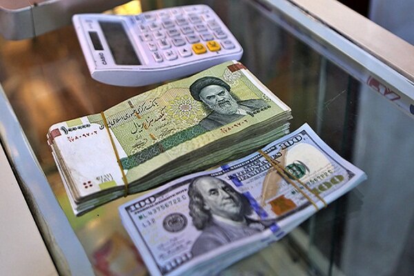 نرخ ارز پتانسیل جهش ندارد/ اتلاف منابع در پی اختلاف نرخ ارز نرخ ارز پتانسیل جهش ندارد/ اتلاف منابع در پی اختلاف نرخ ارز