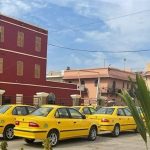 تاکسیهای سمند در اختیار رانندگان سنگالی قرار گرفت تاکسیهای سمند در اختیار رانندگان سنگالی قرار گرفت