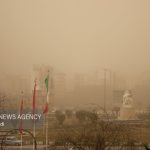 توفان گردوخاک در راه شرق اصفهان/ رگبار بهاری غرب را فرا می‌گیرد