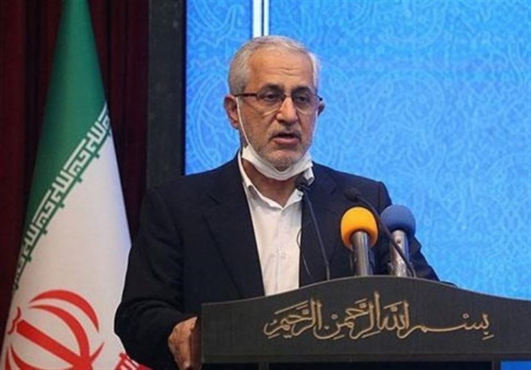 وصول 13 هزار میلیارد تومان حقوق معوقه معادن در سال 1400 / واردات غیرقانونی 300 دستگاه خودرو هایلوکس به کشور وصول 13 هزار میلیارد تومان حقوق معوقه معادن در سال 1400 / واردات غیرقانونی 300 دستگاه خودرو هایلوکس به کشور
