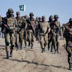 نظامیان پاکستان به معترضان افغانستانی شلیک کردند/ ۸ نفر زخمی شدند