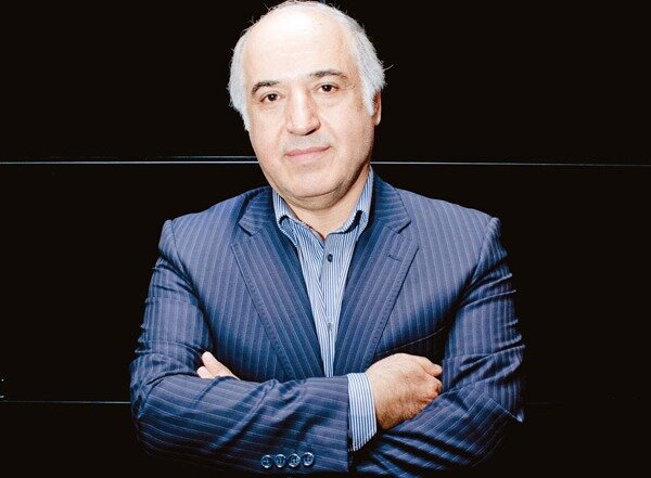 دولتهای قبلی چشم خود را بر تخلفات بانکها بستند دولتهای قبلی چشم خود را بر تخلفات بانکها بستند