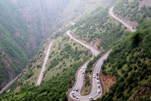 تردد در محور چالوس جنوب به شمال ممنوع شد تردد در محور چالوس جنوب به شمال ممنوع شد