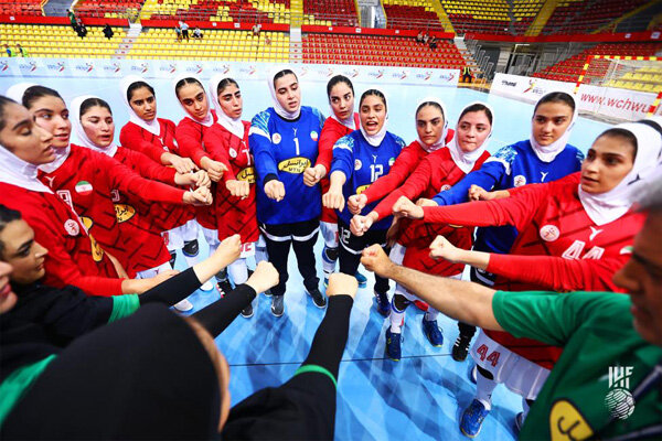 آیا نوجوانان دختر ایران شانس صعود به ۱۶ تیم اول جهان را دارند؟