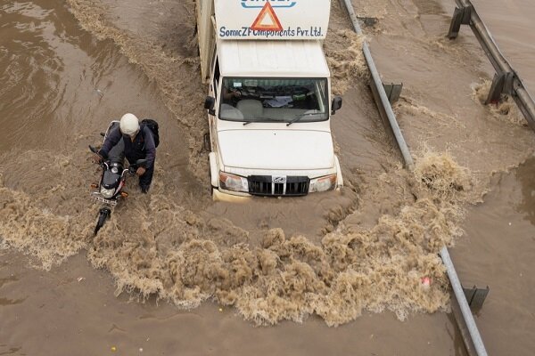 بارش‌های سیل‌آسا و رعدوبرق در شمال هند ۳۶ کشته برجای گذاشت