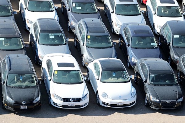 عرضه خودروهای خارجی در بورس/ نحوه تعیین نرخ سود بازرگانی
