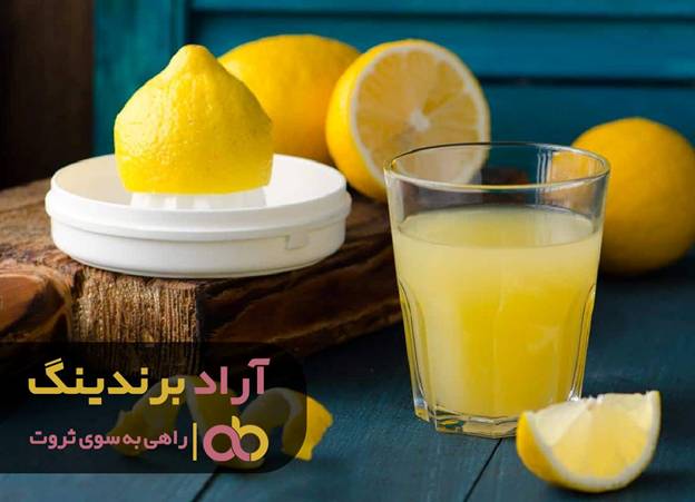 موفقیت دستان مرا به آرامی در دست گرفت موفقیت دستان مرا به آرامی در دست گرفت