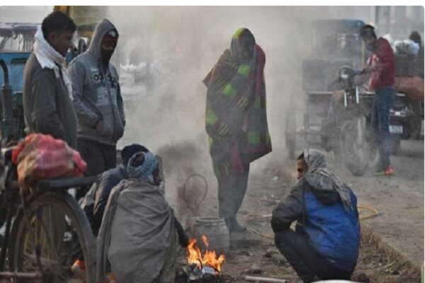 مرگ  ۱۰۰ نفر در سرما و یخ‌بندان ِهند+ فیلم