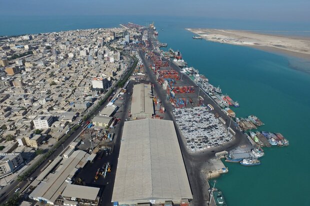 راه‌اندازی خط کشتیرانی کانتینری از بندر بوشهر به امارات
