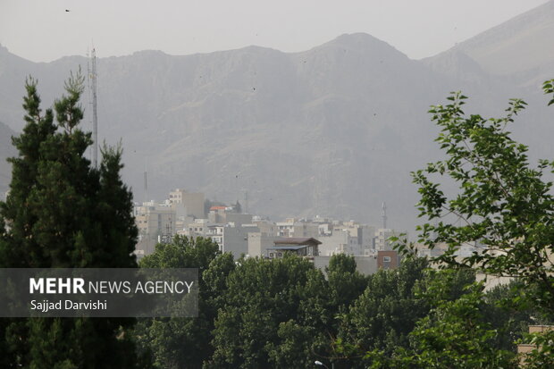 فلزات همراه گرد و غبار جا به جا می شوند