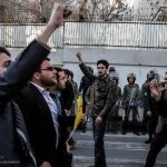 دانشجویان در اعتراض به اهانت به قرآن مقابل سفارت سوئد تجمع کردند دانشجویان در اعتراض به اهانت به قرآن مقابل سفارت سوئد تجمع کردند