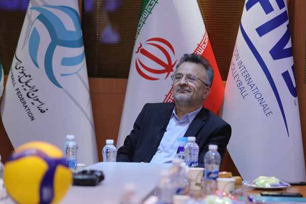 داورزنی: آینده درخشانی در انتظار والیبال ایران است داورزنی: آینده درخشانی در انتظار والیبال ایران است