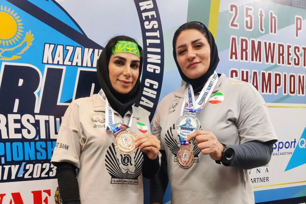 مهبودی و مهدی زاده روی سکوی جهانی ایستادند مهبودی و مهدی زاده روی سکوی جهانی ایستادند