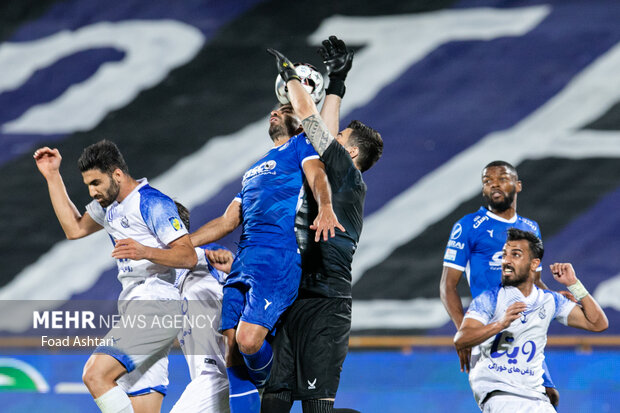 واکنش باشگاه استقلال به اظهارات مدیرعامل باشگاه پرسپولیس واکنش باشگاه استقلال به اظهارات مدیرعامل باشگاه پرسپولیس