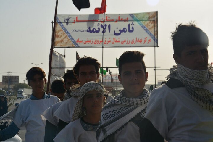 خدماترسانی بیمارستان سیار نیروی زمینی سپاه به زوار امام رضا(ع) خدماترسانی بیمارستان سیار نیروی زمینی سپاه به زوار امام رضا(ع)
