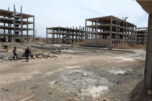 زمین برای ساخت خانه اساتید دانشگاههای استان سمنان فراهم شد زمین برای ساخت خانه اساتید دانشگاههای استان سمنان فراهم شد