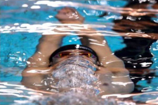 محمدحسین کریمی در شنای ۱۰۰ متر پروانه برنز گرفت