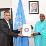 تقدیم اعتبارنامه غلام پور به مدیرکل دفتر سازمان ملل در نایروبی