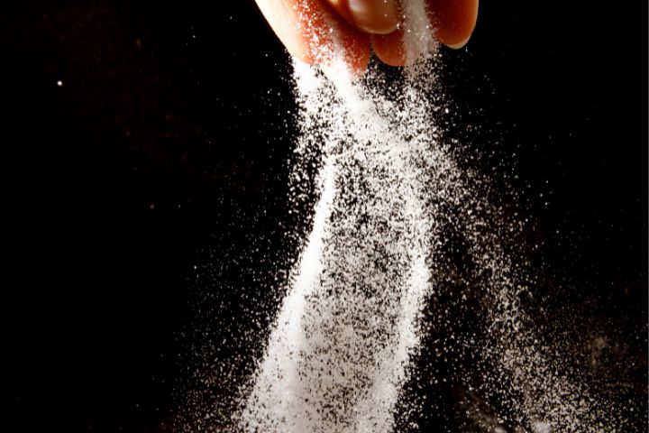  عوارض کمبود نمک در بدن 