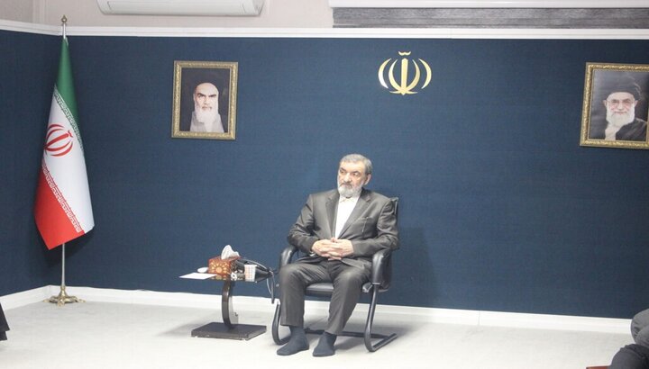 دیدار صمیمانه اعضای حزب ایران جوان با محسن رضایی دیدار صمیمانه اعضای حزب ایران جوان با محسن رضایی