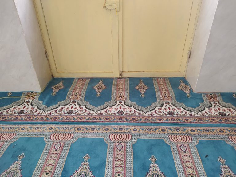 خرید قسطی فرش سجاده ای 700 شانه و 500 شانه خرید قسطی فرش سجاده ای 700 شانه و 500 شانه