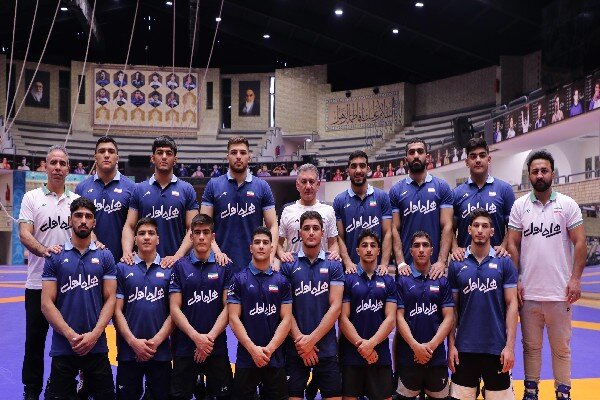 آزادکاران جوان ایران قهرمان شدند آزادکاران جوان ایران قهرمان شدند