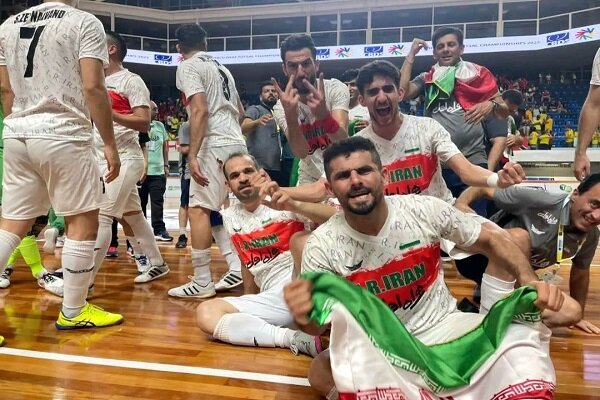 فوتسال ناشنوایان ایران با شکست برزیل فینالیست شد فوتسال ناشنوایان ایران با شکست برزیل فینالیست شد