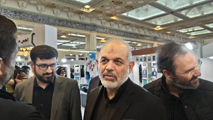 تنها راه حل مسایل اجتماعی، قرآن است تنها راه حل مسایل اجتماعی، قرآن است