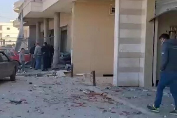 ۲ شهید و ۱۰ زخمی در حمله رژیم صهیونیستی به «البقاع» لبنان ۲ شهید و ۱۰ زخمی در حمله رژیم صهیونیستی به «البقاع» لبنان