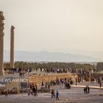 کاشت درخت نوروز در تخت جمشید کاشت درخت نوروز در تخت جمشید