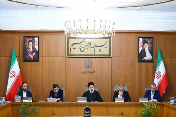 مجلس و مجمع تشخیص قانون بودجه را پیش ازپایان سال به نتیجه رسانند