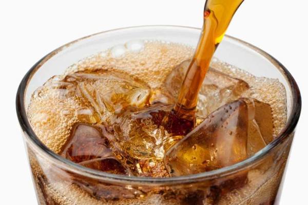 نوشابه های رژیمی را جدی نگیرید نوشابه های رژیمی را جدی نگیرید