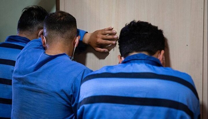 ۴ عامل درگیری و نزاع در رودهن دستگیر شدند ۴ عامل درگیری و نزاع در رودهن دستگیر شدند