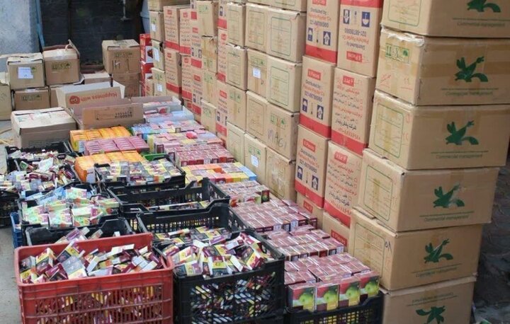 کشف انبار میلیاردی تنباکوی قاچاق در بازار تهران کشف انبار میلیاردی تنباکوی قاچاق در بازار تهران