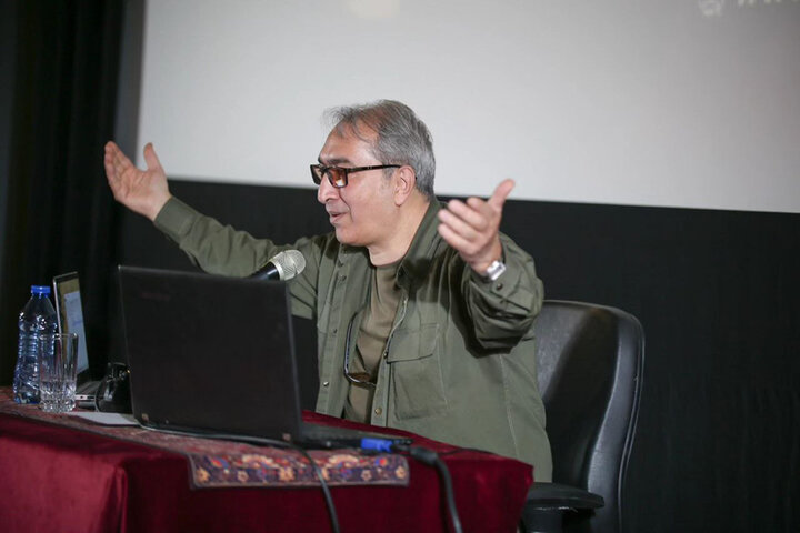 ماندن در سینما اهمیت دارد/ عکاسی فیلم هیچگاه نمیمیرد ماندن در سینما اهمیت دارد/ عکاسی فیلم هیچگاه نمیمیرد