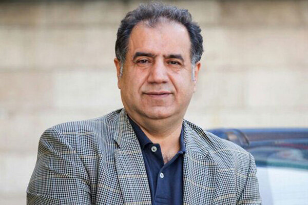 عضو کمیته داوران فدراسیون از فعالیت های فوتبالی منع شد عضو کمیته داوران فدراسیون از فعالیت های فوتبالی منع شد