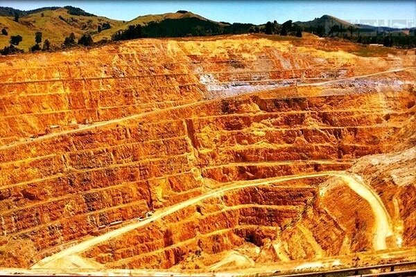 وزیر آفریقای مرکزی: ما به دنبال دانش ایرانی در حوزه معدن هستیم وزیر آفریقای مرکزی: ما به دنبال دانش ایرانی در حوزه معدن هستیم