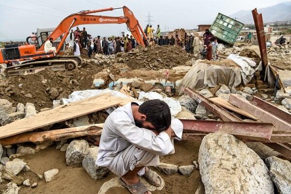 آمادگی هلال احمر برای امدادرسانی به مردم سیل زده افغانستان آمادگی هلال احمر برای امدادرسانی به مردم سیل زده افغانستان