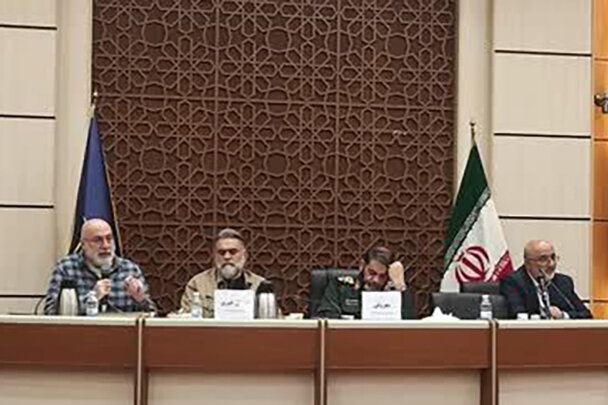 از پوستر رویداد ملی «وعده صادق در آئینه هنر» رونمایی شد از پوستر رویداد ملی «وعده صادق در آئینه هنر» رونمایی شد