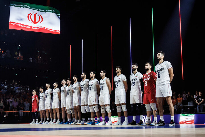 پیروزی تیم ملی ایران در ست سوم دیدار با هلند پیروزی تیم ملی ایران در ست سوم دیدار با هلند