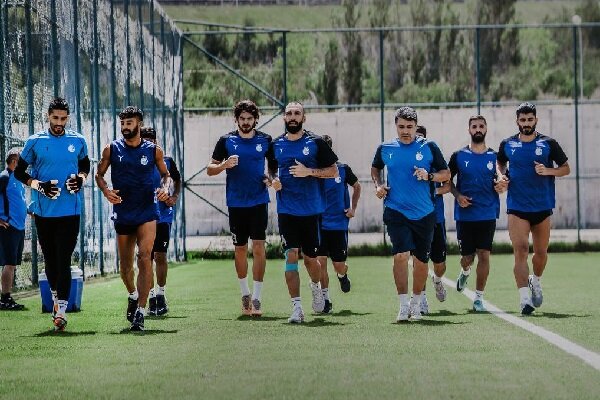 دو بازیکن جوان به تیم فوتبال استقلال پیوستند دو بازیکن جوان به تیم فوتبال استقلال پیوستند